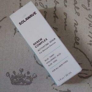 Solawave Blue Anti-Aging Serum